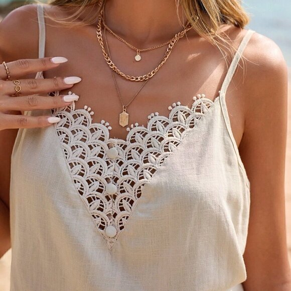 Camel Casual Womens Vacation Style Contrasting Three-Dimensional Lace Halter Top - Picture 5 of 5